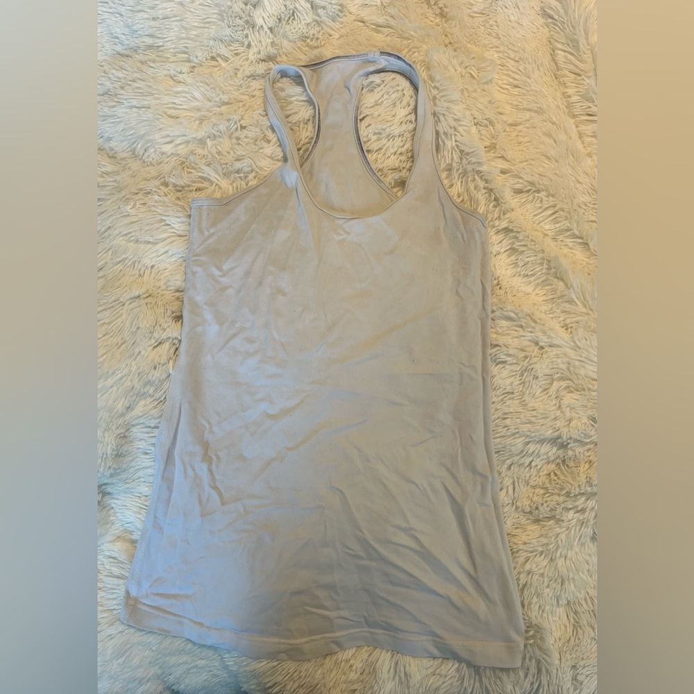 Size 6? Lululemon tank